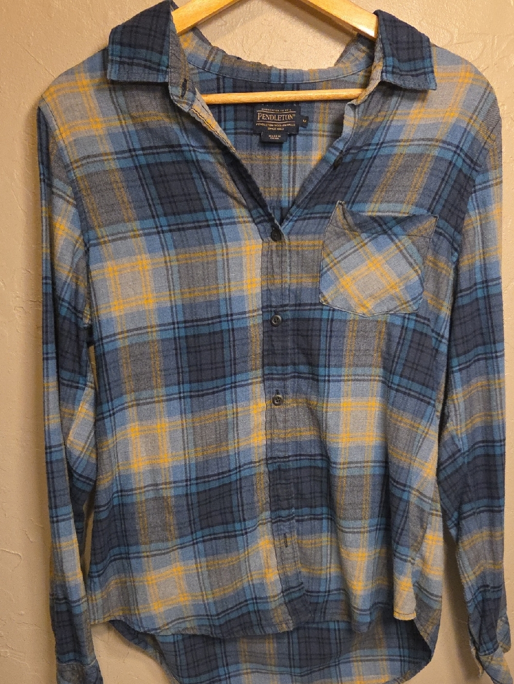 Pendleton Blue Plaid Button Down Shirt Women’s Medium Lightweight Western Cottag